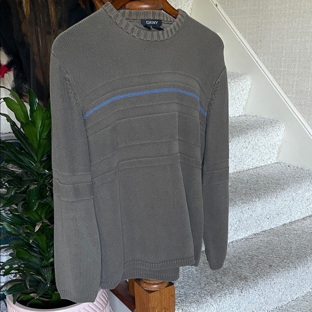 DKNY Vintage Fall Green Sweater with Blue Accent